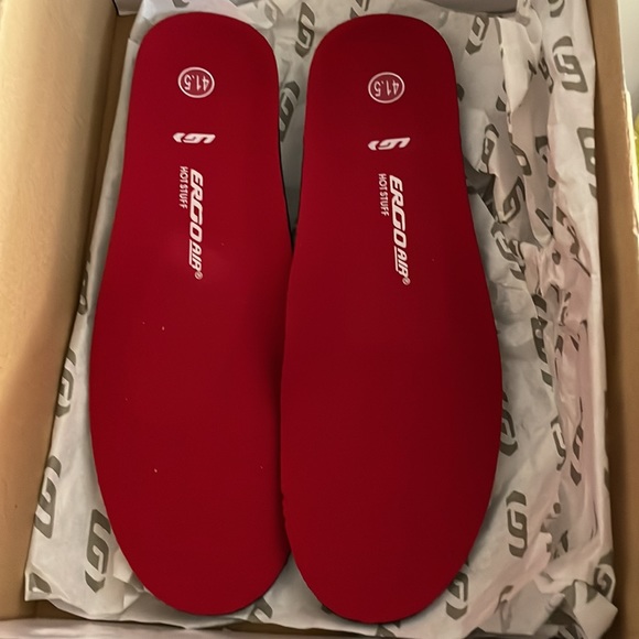 Louis Garneau Bike Shoes. Like New size 41.5 - Picture 5 of 8